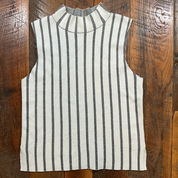 MOTH Striped Mock Neck Sleeveless Sweater Tank Top Small Black White - Picture 2 of 7